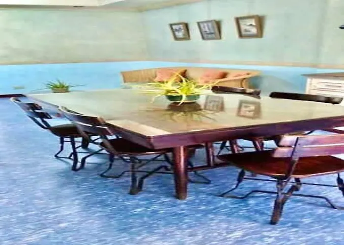 Hostel Project 7 Vacation Rentals *